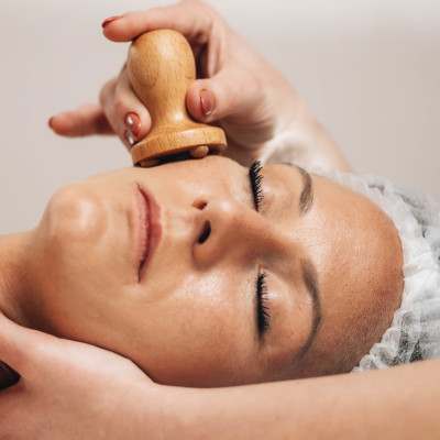 Maderoterapia Facial