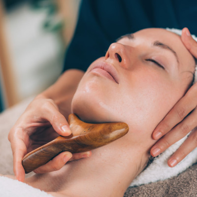 Maderoterapia Facial